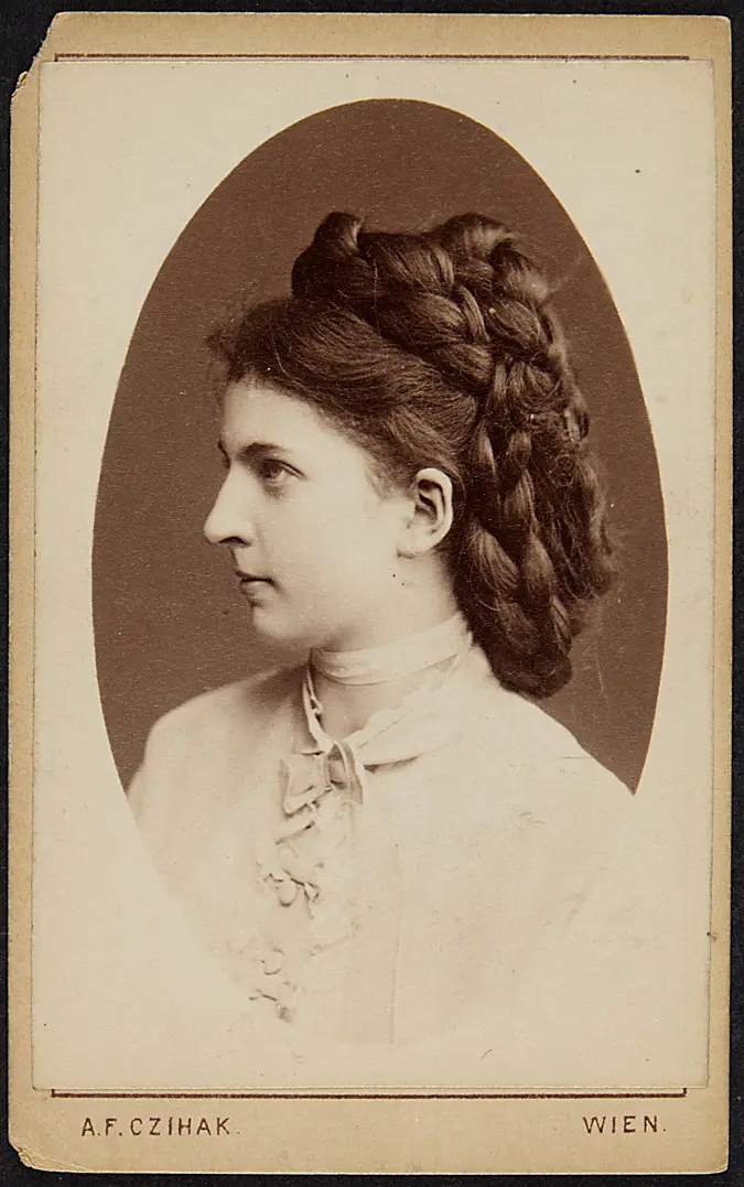 Leopoldine Berg