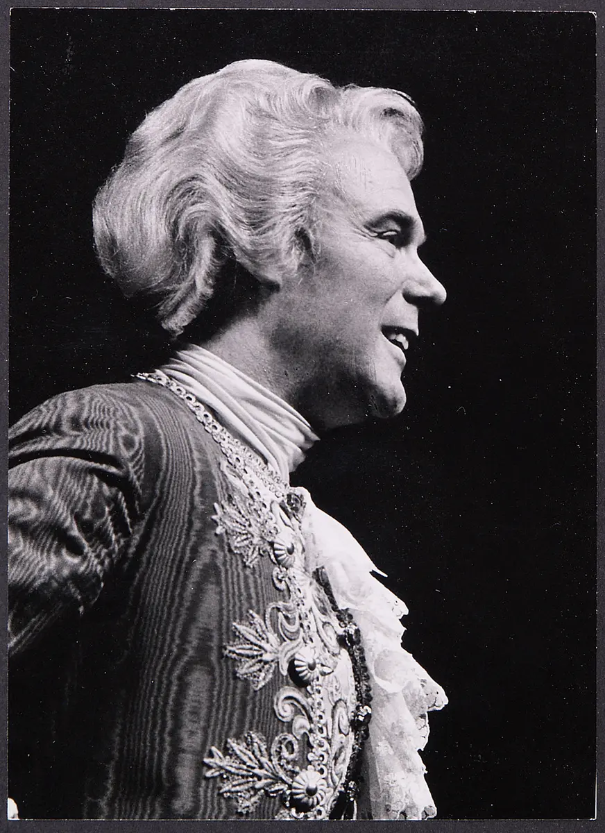 Michael Heltau, Verweis auf Stücktitel: Amadeus