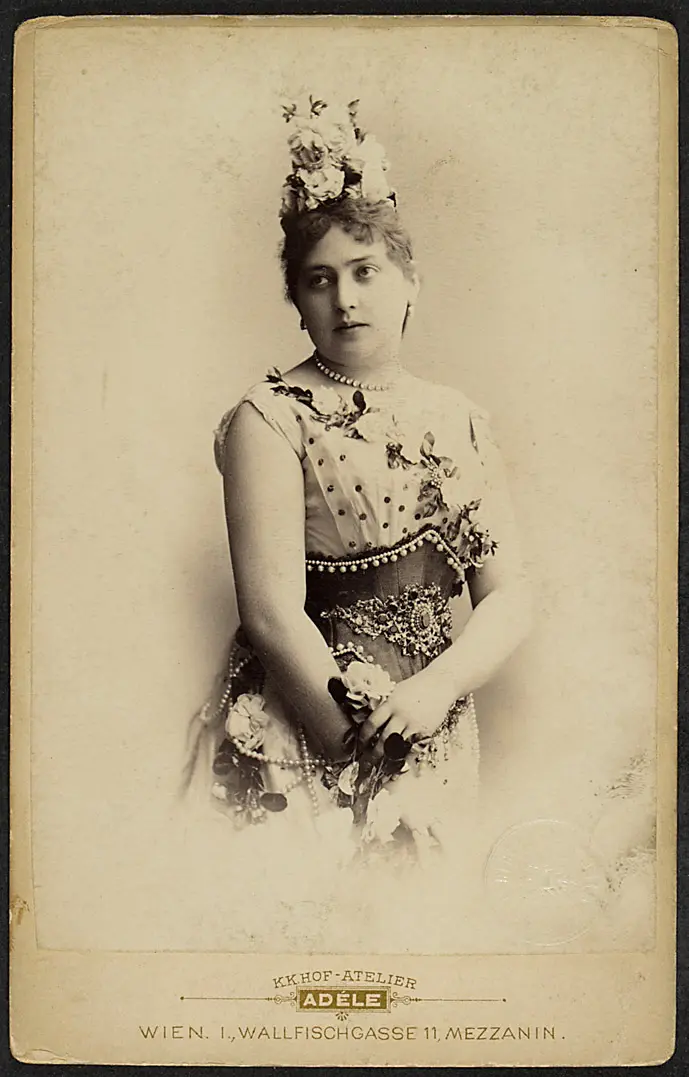 Lola Beeth, Verweis auf Stücktitel: Tannhäuser