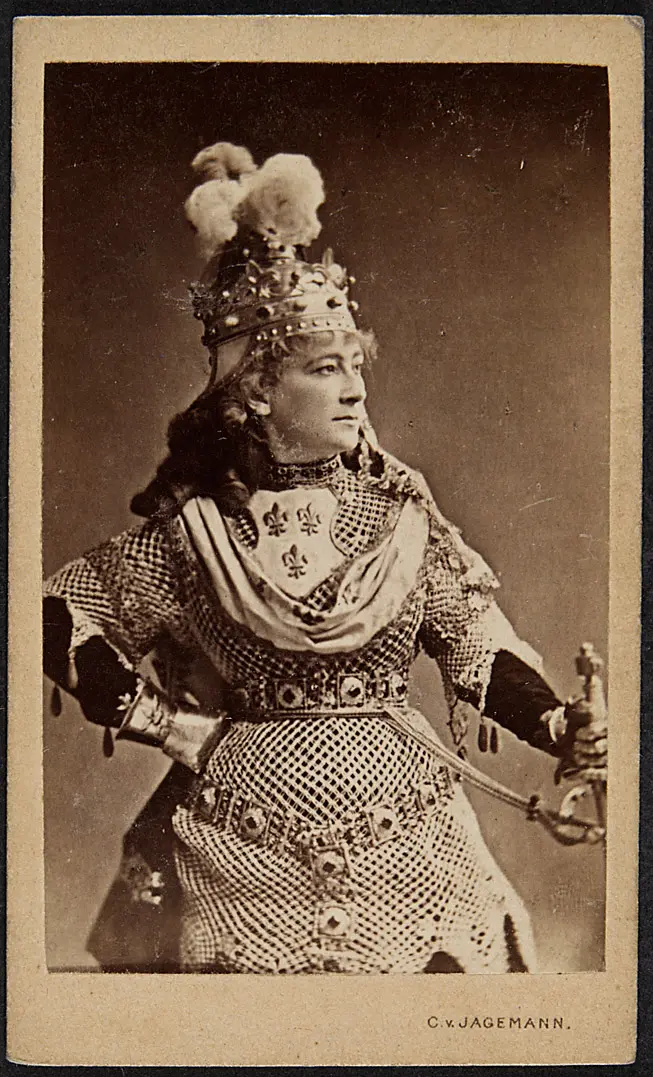 Charlotte Wolter