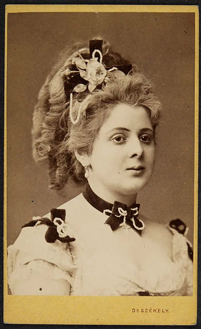 Anna Roll