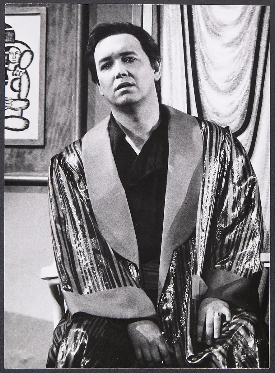 John Hurst, Verweis auf Stücktitel: Othello