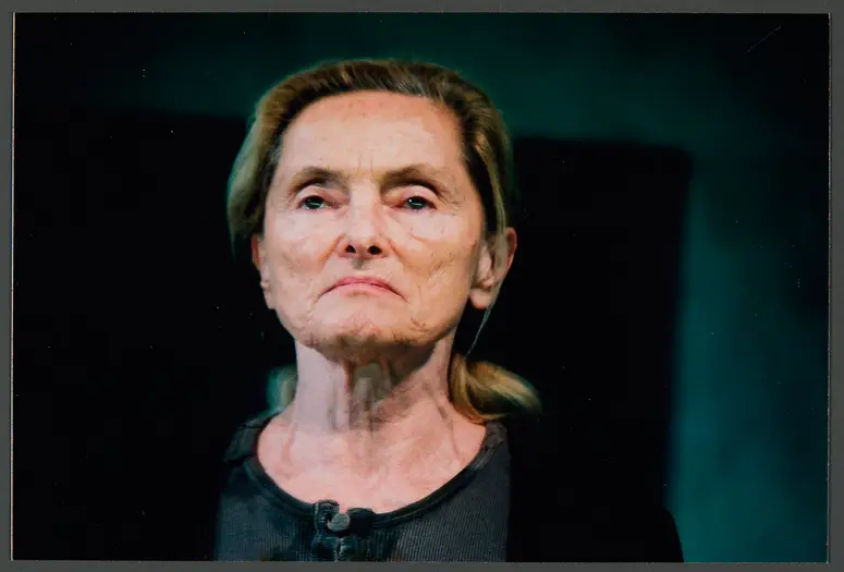 Erni Mangold, Verweis auf Stücktitel: Der Talisman