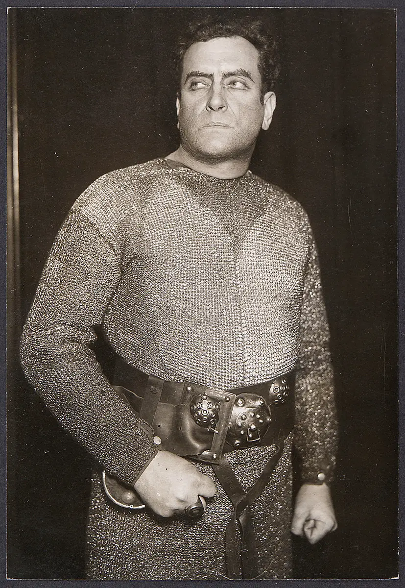 Franz Höbling, Verweis auf Stücktitel: Politik