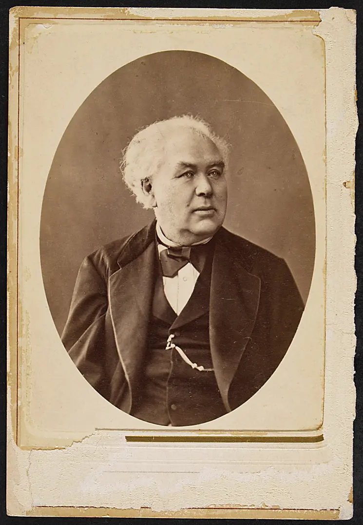 Gustav Hölzel