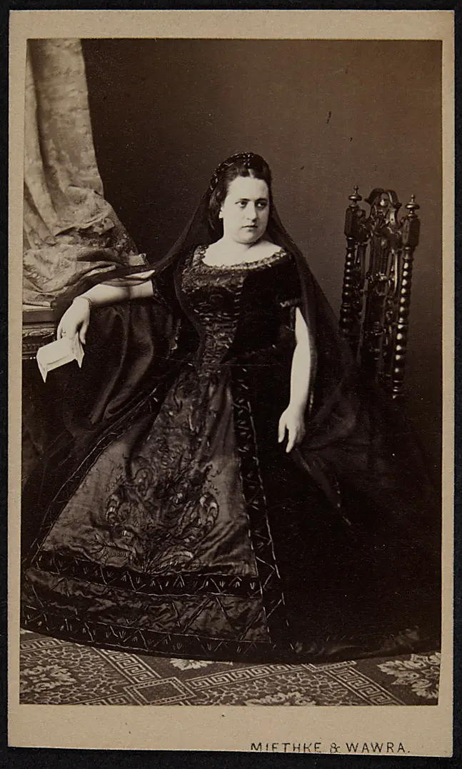 Louise Dustmann, Verweis auf Stücktitel: Don Juan