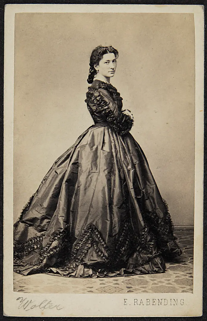 Charlotte Wolter