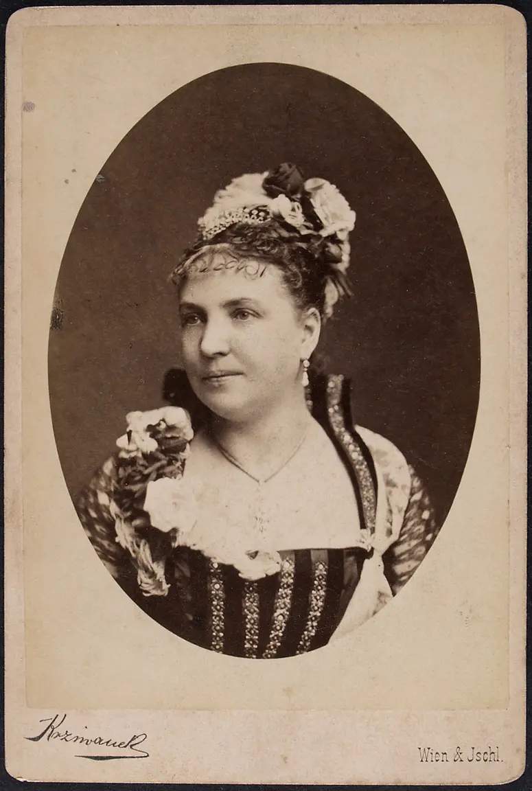 Anna Kratz