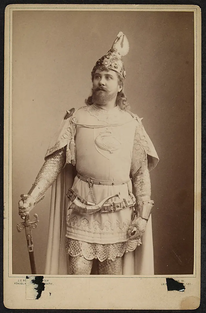 Franz Naval, Verweis auf Stücktitel: Lohengrin