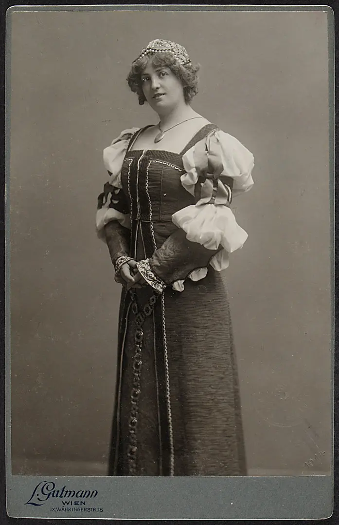 Irene Kummer, Verweis auf Stücktitel: Die Meistersinger von Nürnberg