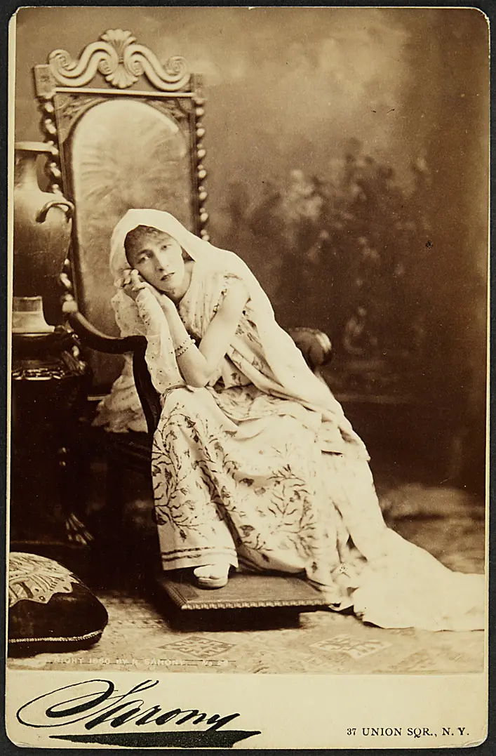 Sarah Bernhardt, Verweis auf Stücktitel: Phädra