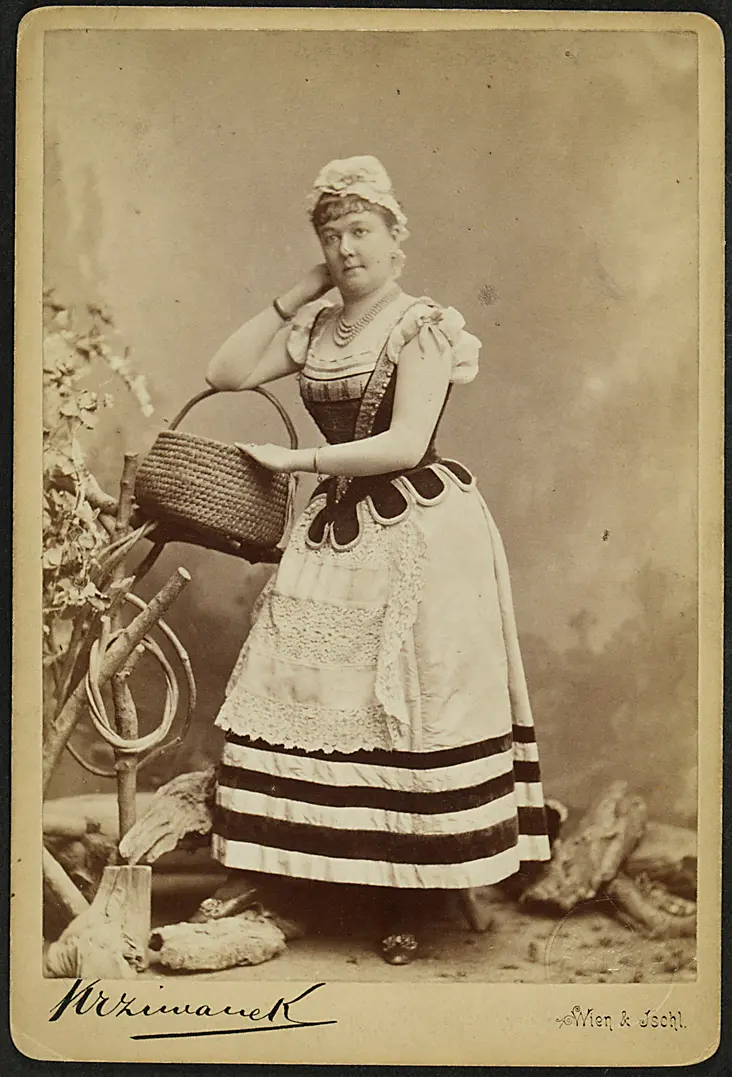 Anna Hauser