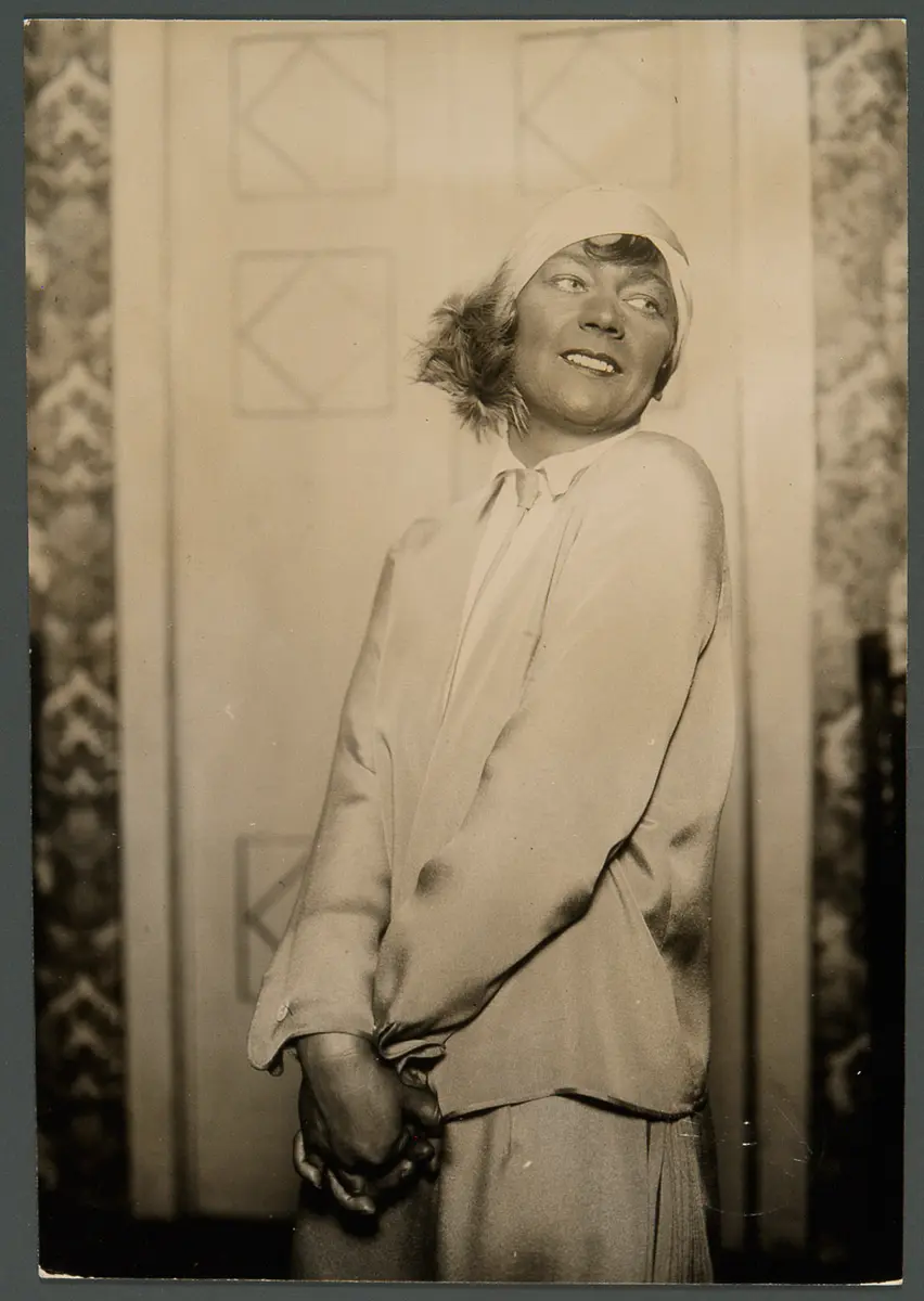 Gisa Kolbe, Verweis auf Stücktitel: Miss Chocolate