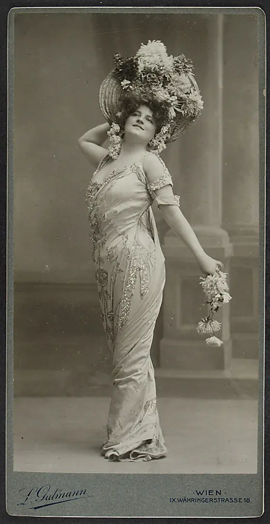 Annie Dirkens