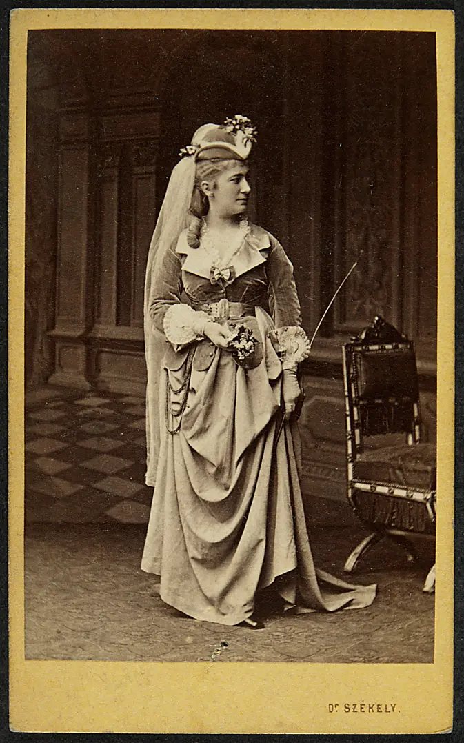 Charlotte Wolter
