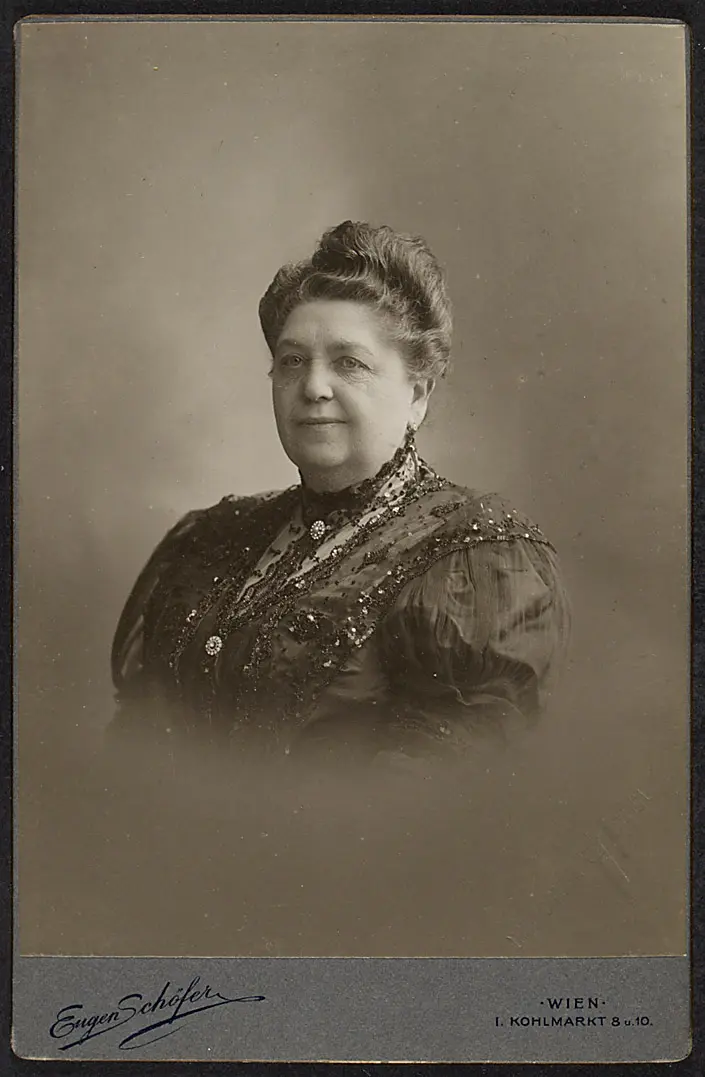 Anna Kratz