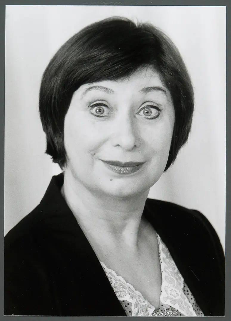 Inge Maux, Verweis auf Stücktitel: Hier sind Sie richtig