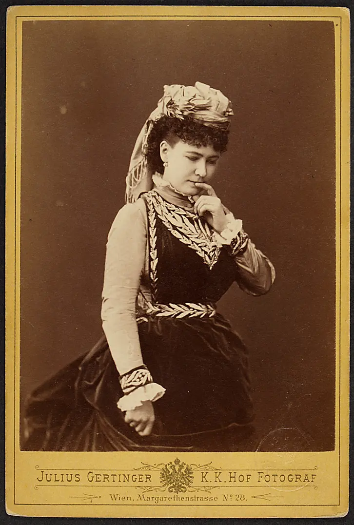 Marie Geistinger, Verweis auf Stücktitel: Madame Herzog