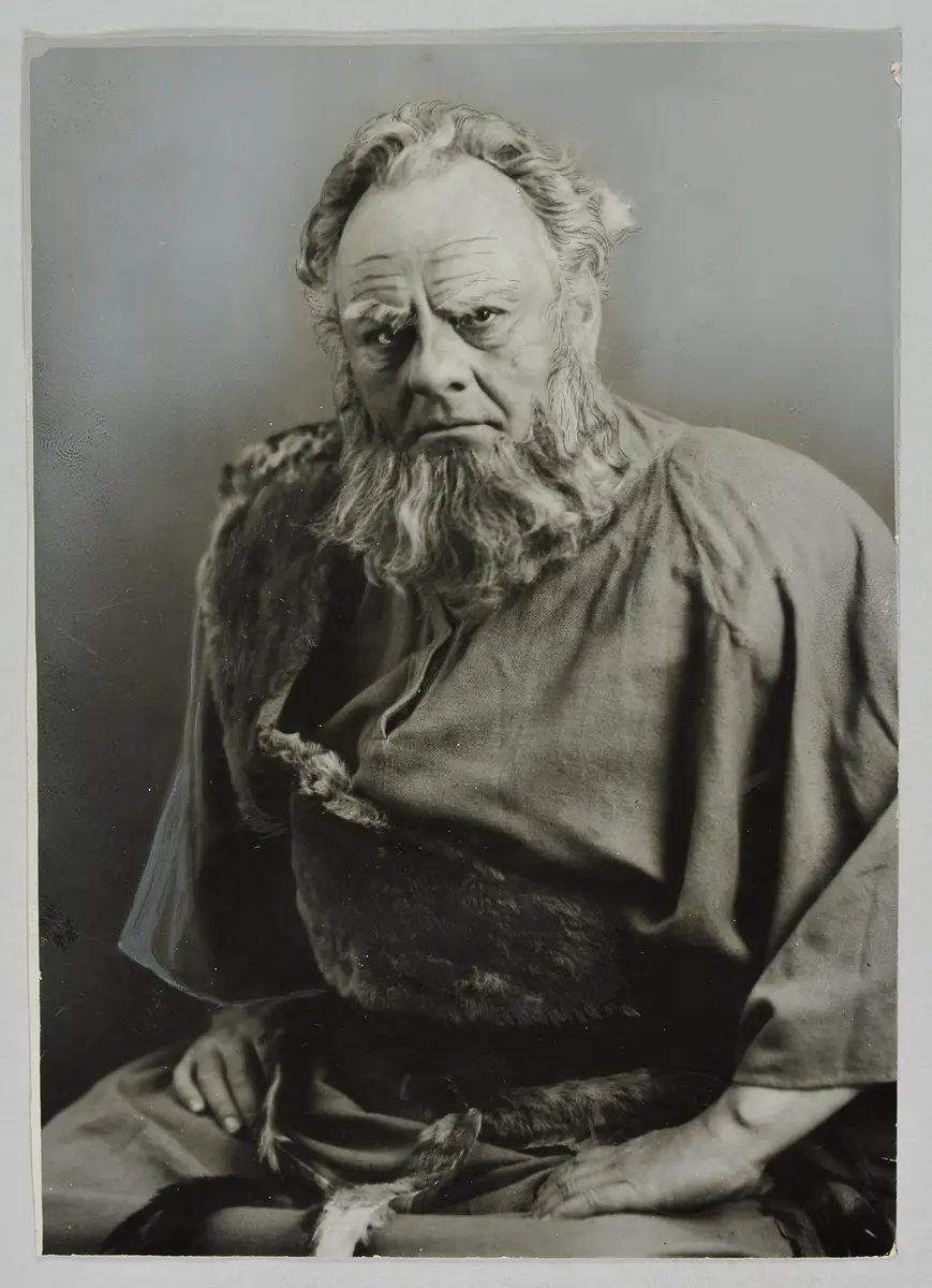 Richard Mayr, Verweis auf Stücktitel: Der Bettler Namenlos