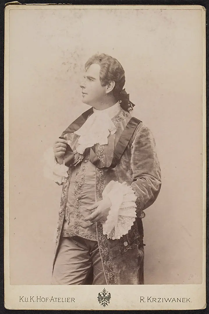 Robert Nhil, Verweis auf Stücktitel: Emilia Galotti