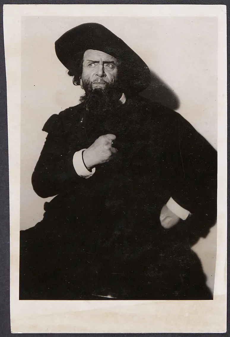 Franz Höbling, Verweis auf Stücktitel: Der fliegende Holländer
