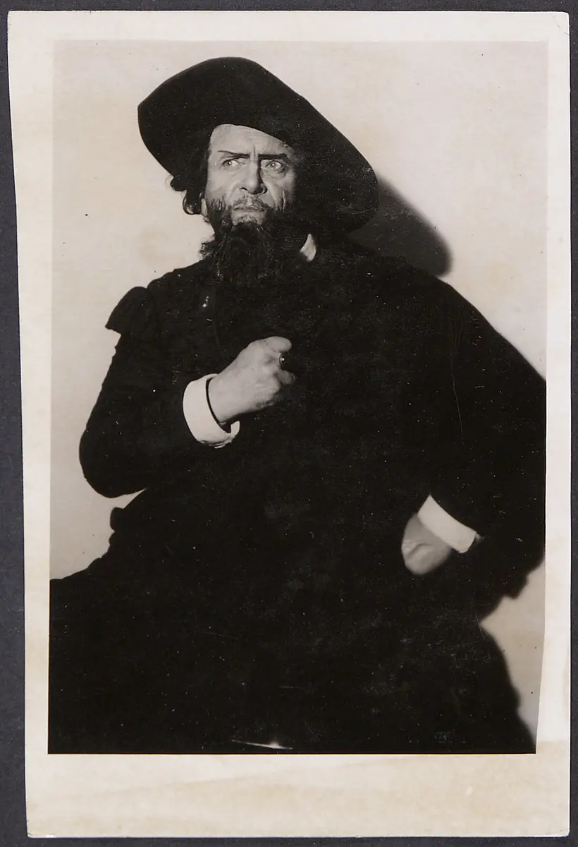 Franz Höbling, Verweis auf Stücktitel: Der fliegende Holländer