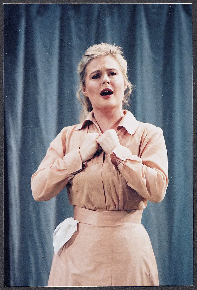 Ildiko Raimondi, Verweis auf Stücktitel: L´elisir d´amore