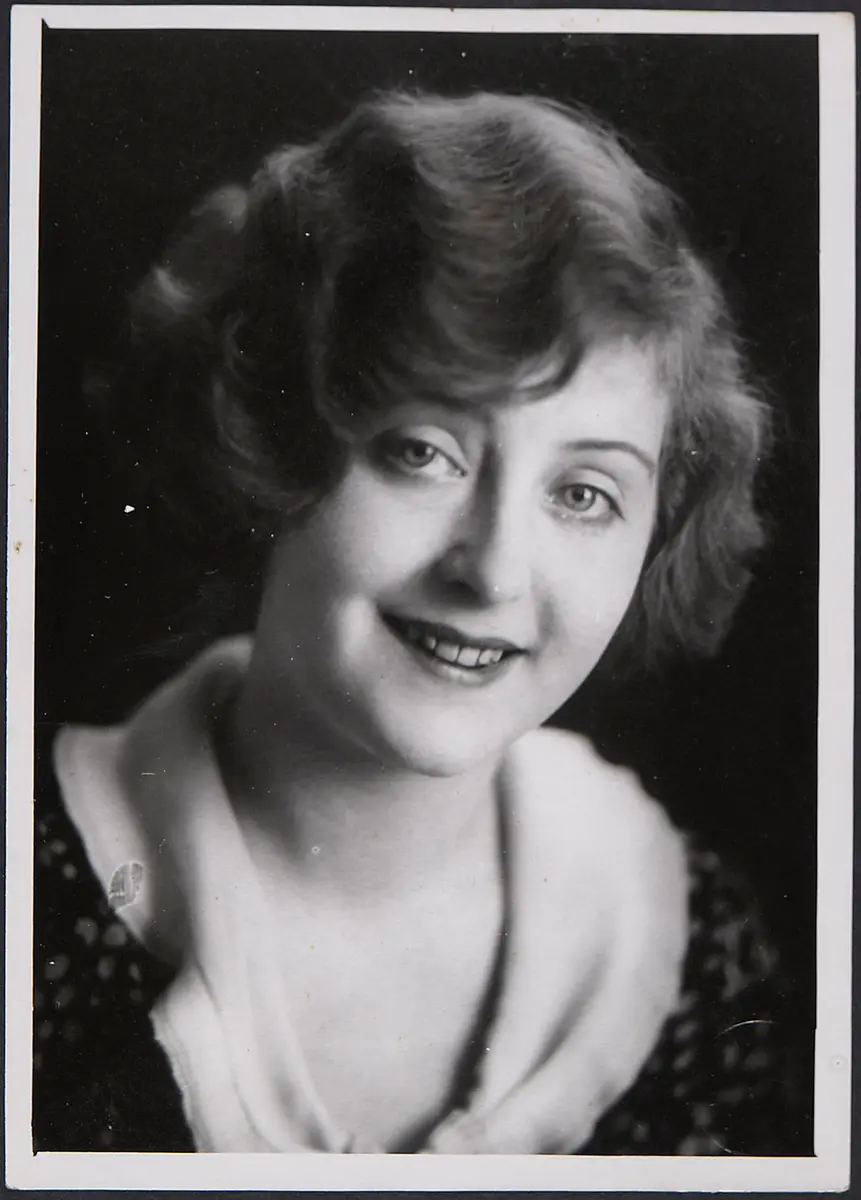 Iris Arlan