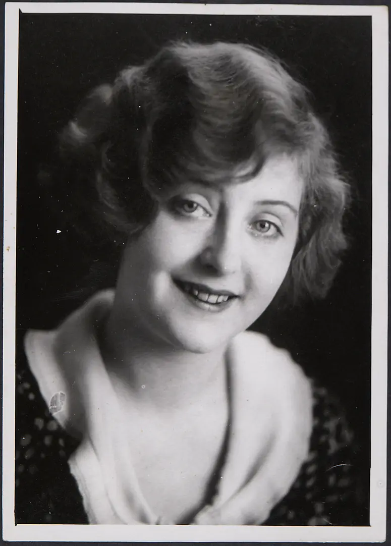 Iris Arlan