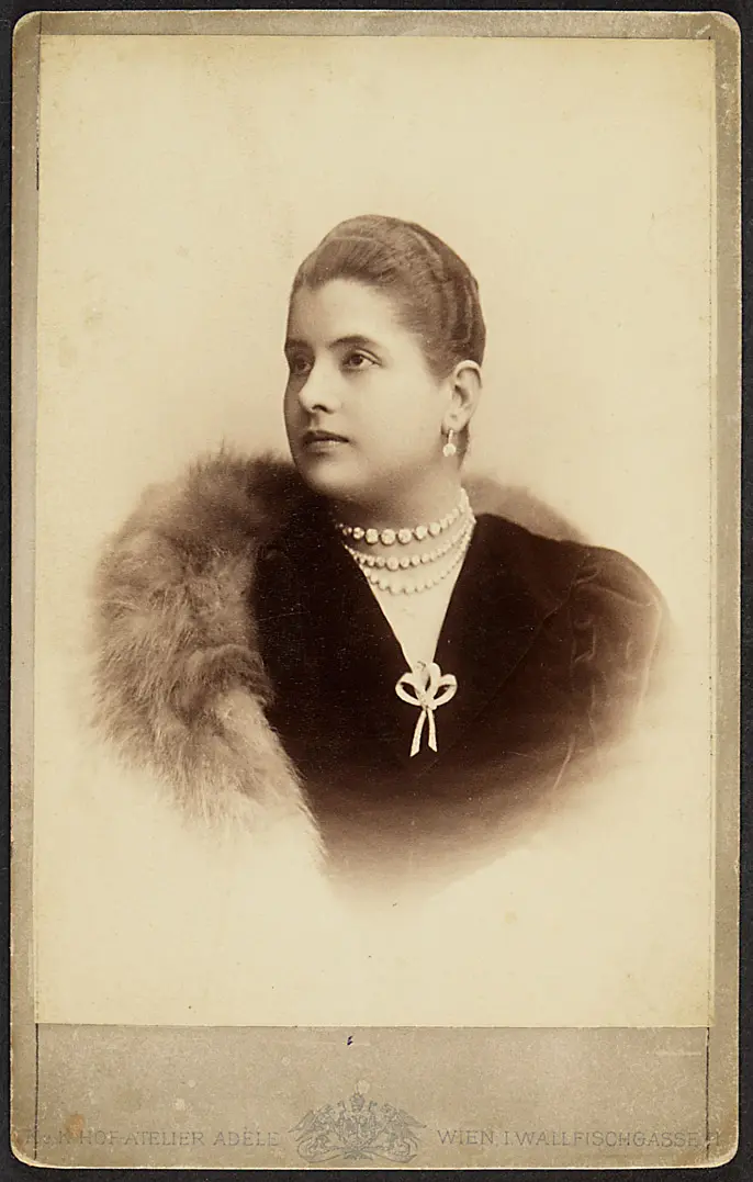 Marie Renard