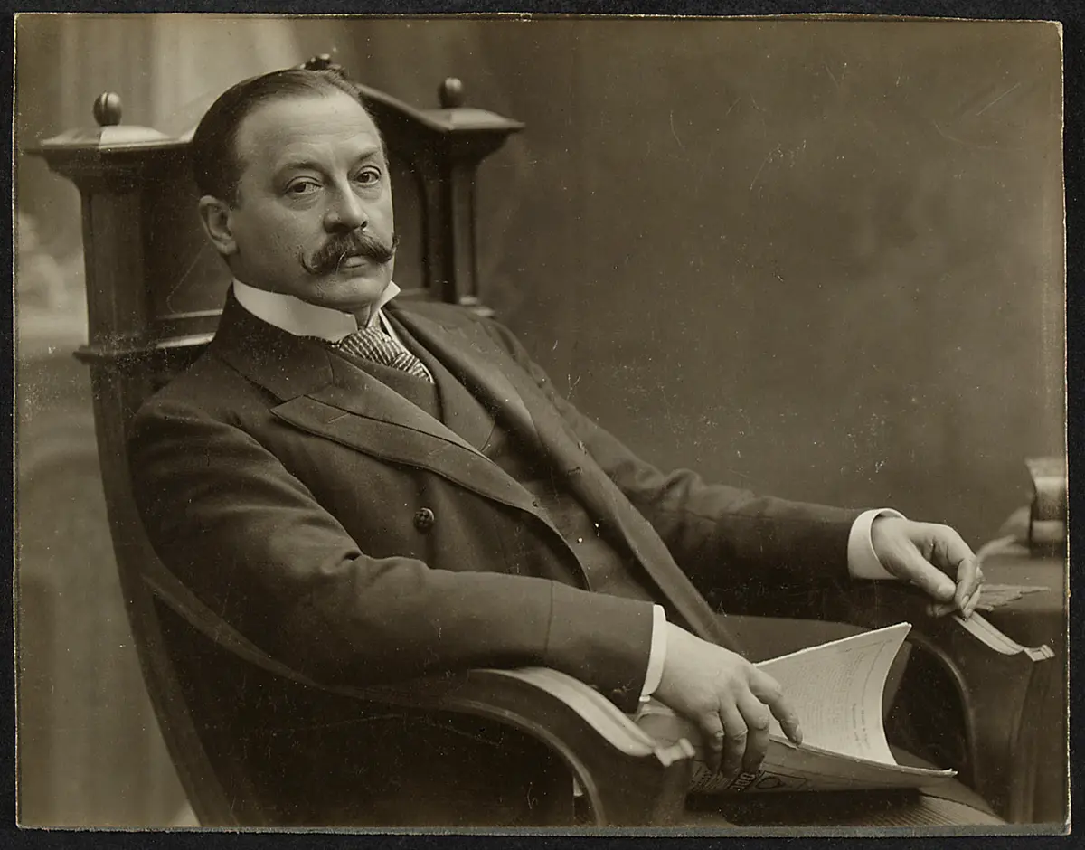 Paul von Schönthan