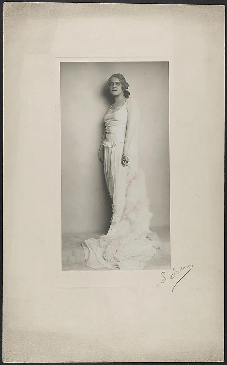 Emmy Kosary