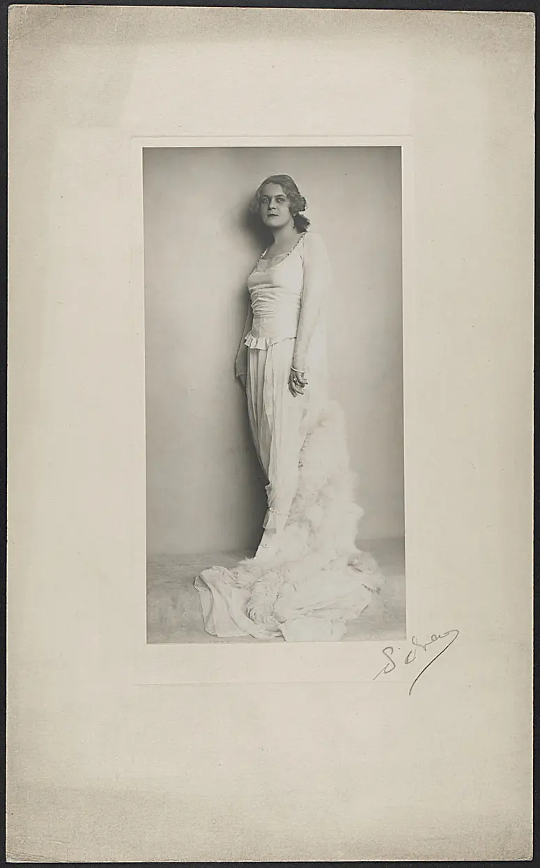 Emmy Kosary