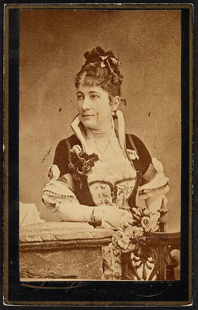 Charlotte Wolter
