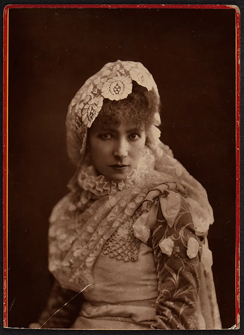 Sarah Bernhardt, Verweis auf Stücktitel: Hernani