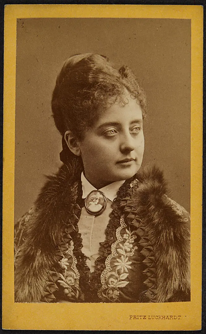 Pauline Lucca