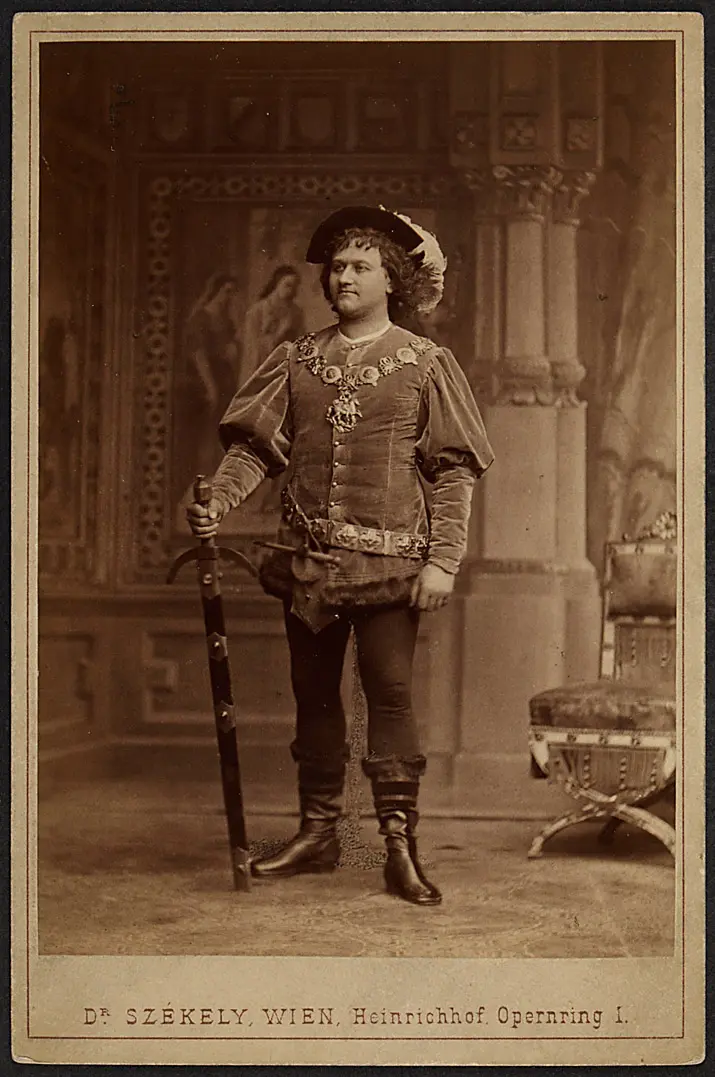 Ernst Hartmann, Verweis auf Stücktitel: König Heinrich IV.