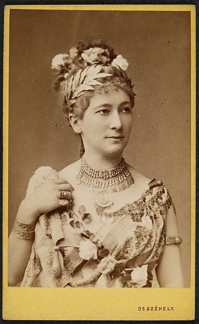 Charlotte Wolter