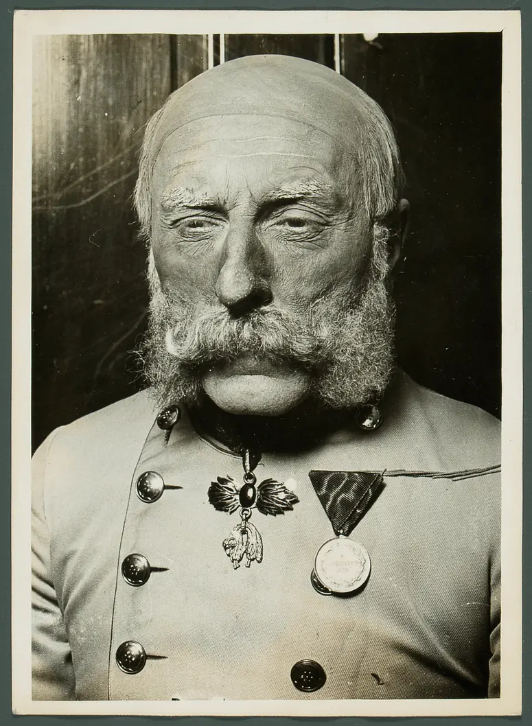 Kurt von Lessen, Verweis auf Stücktitel: Lueger