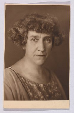 Anna Bahr-Mildenburg