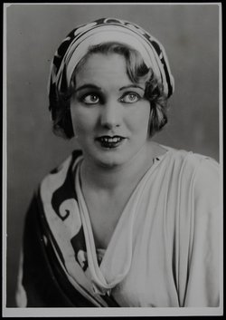 Maria Reining, Verweis auf Stücktitel: Der Bettler Namenlos