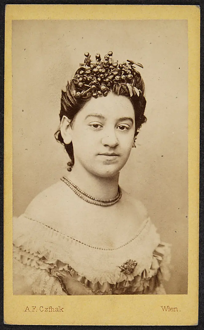 Mathilde Singer