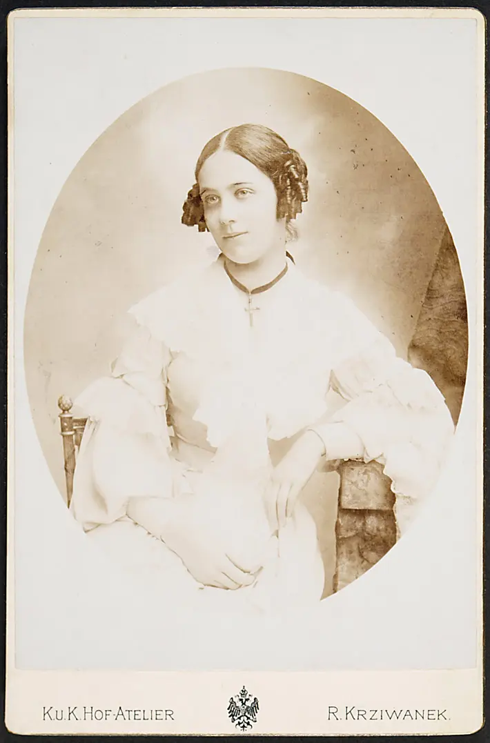 Maria Mell