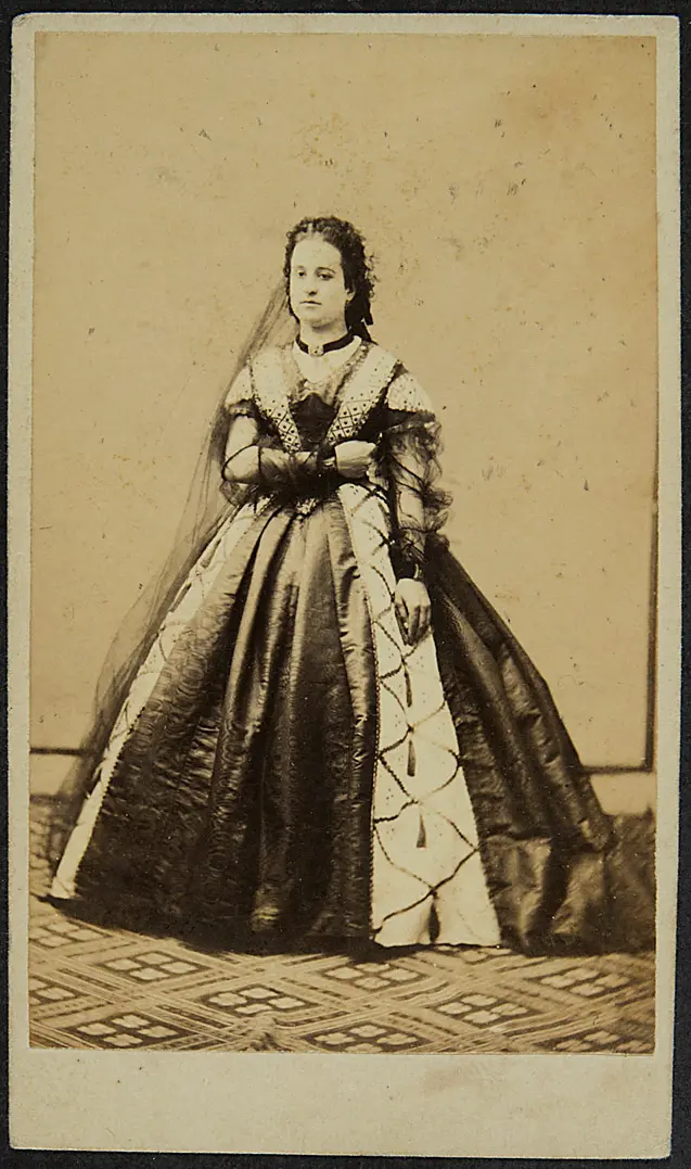 Louise Dustmann
