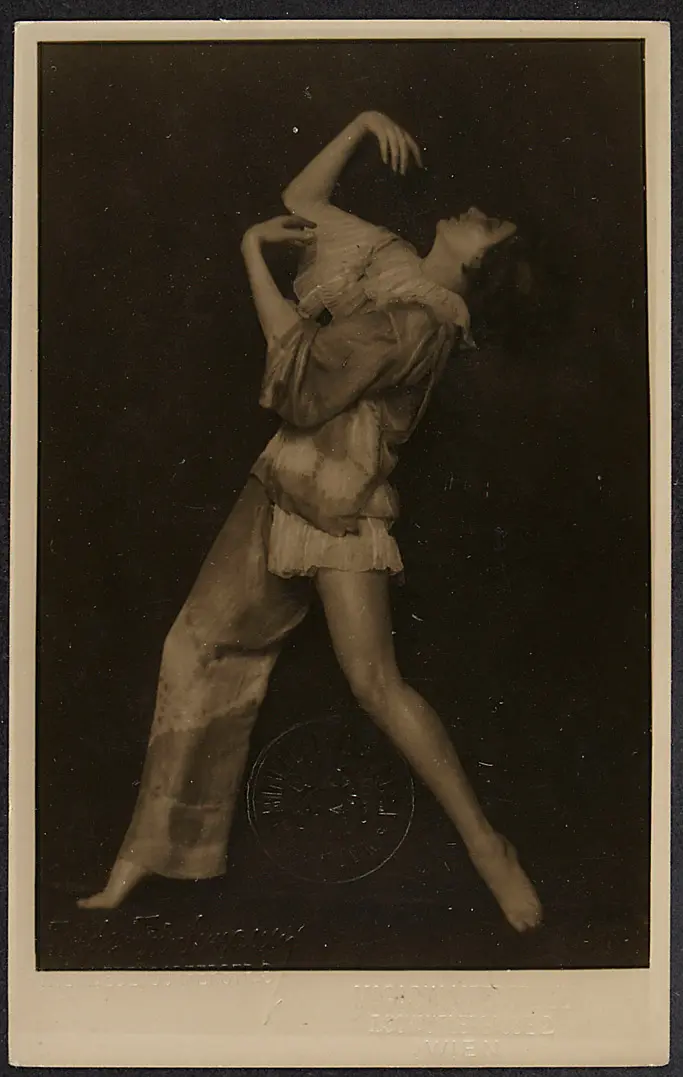 Claire Bauroff