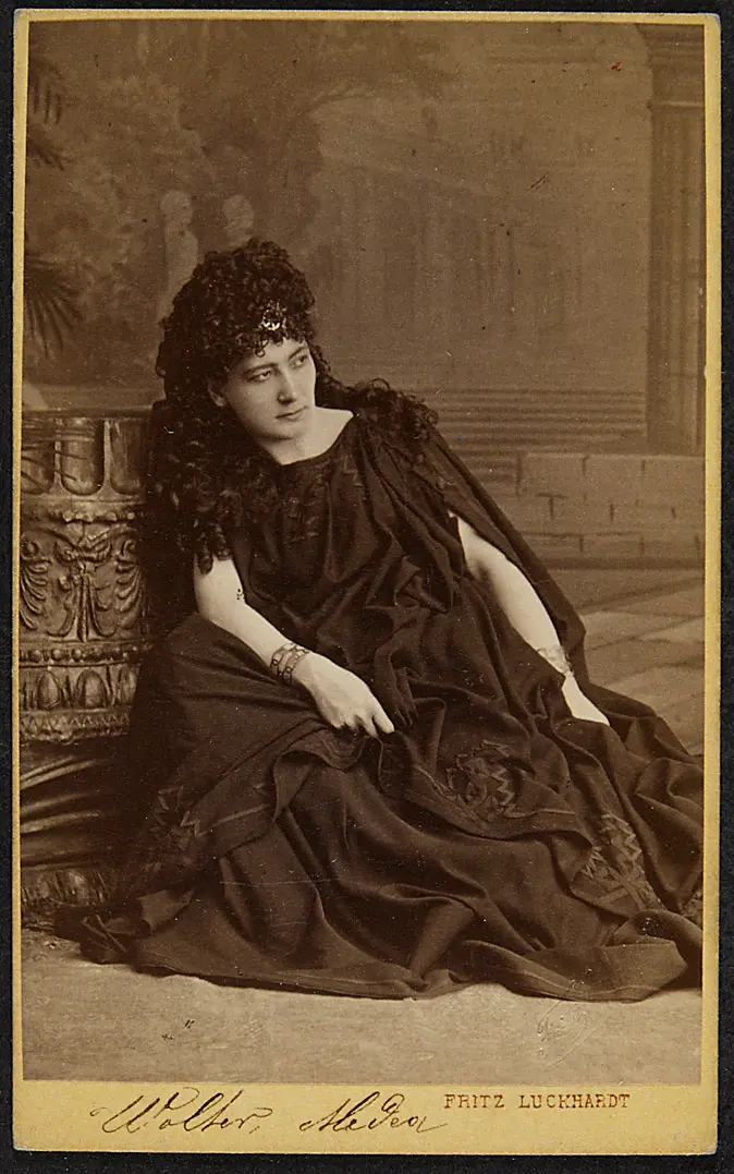 Charlotte Wolter