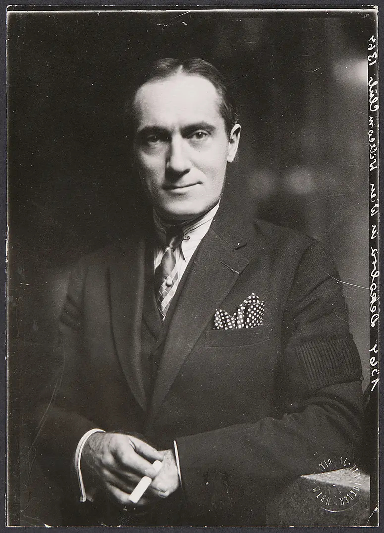 Maurice Decobra