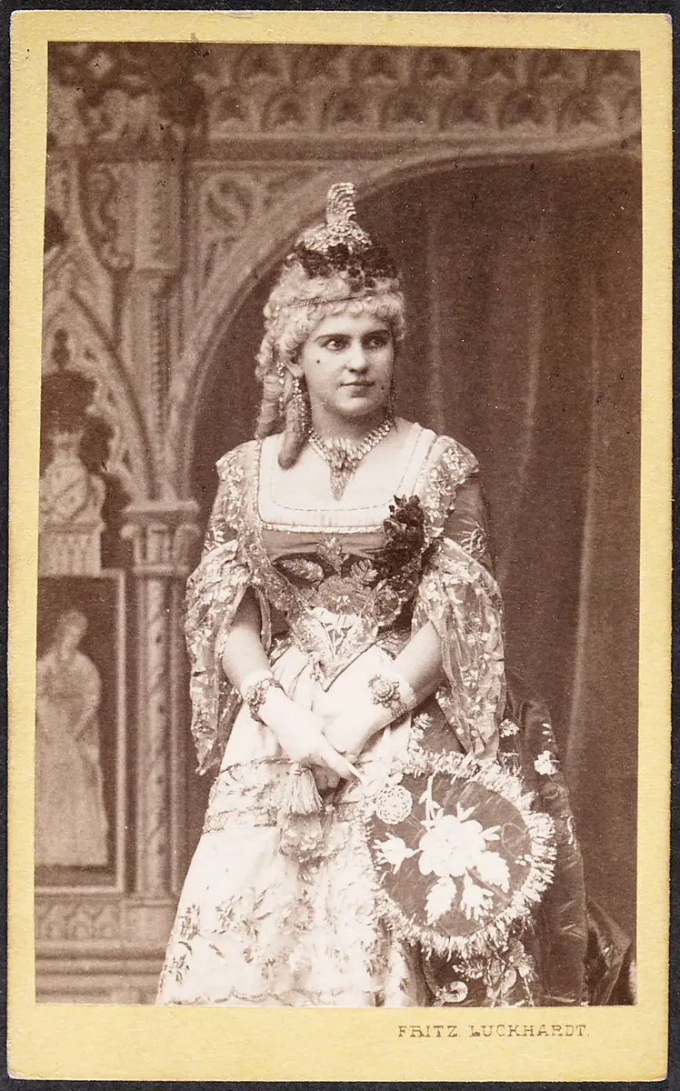 Josefine Gallmeyer, Verweis auf Stücktitel: Die Prinzessin von Trapezunt