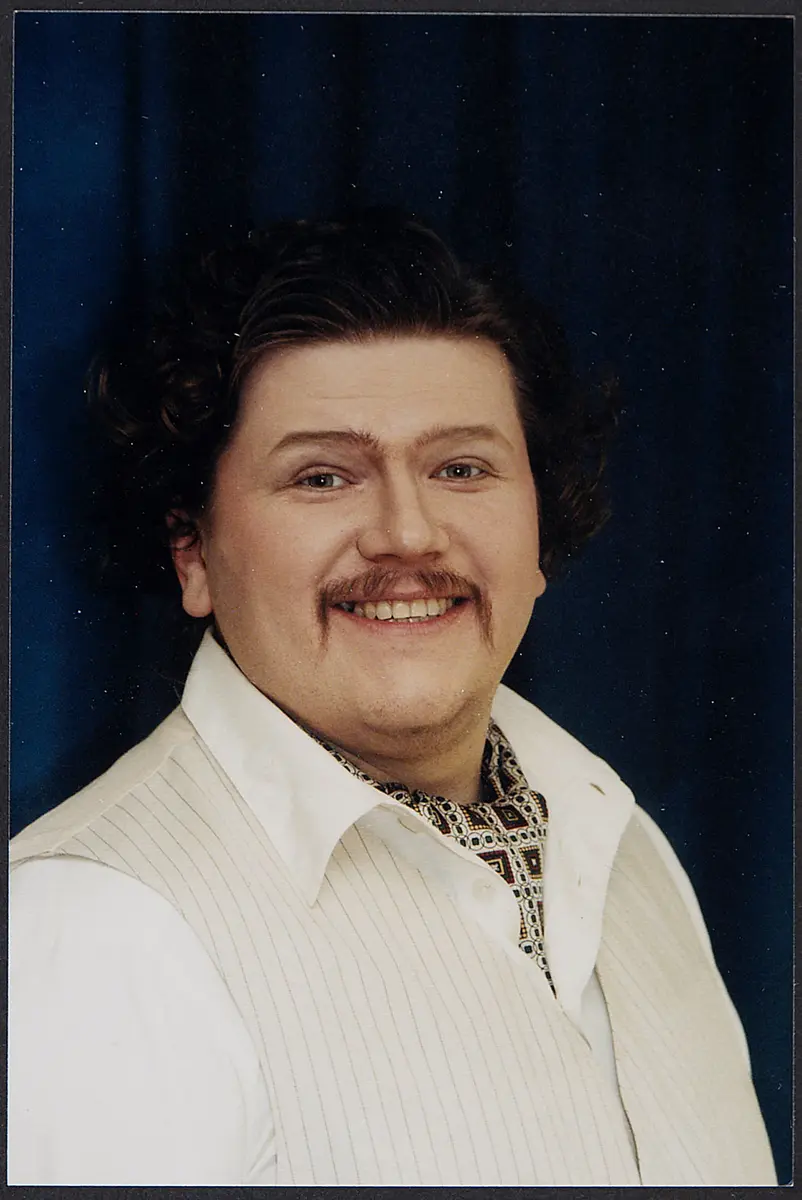 Mikhail Agafonov, Verweis auf Stücktitel: Die Fledermaus