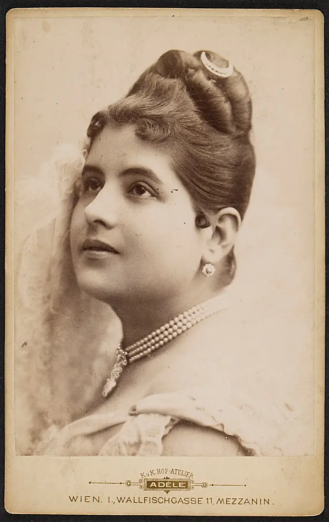 Marie Renard